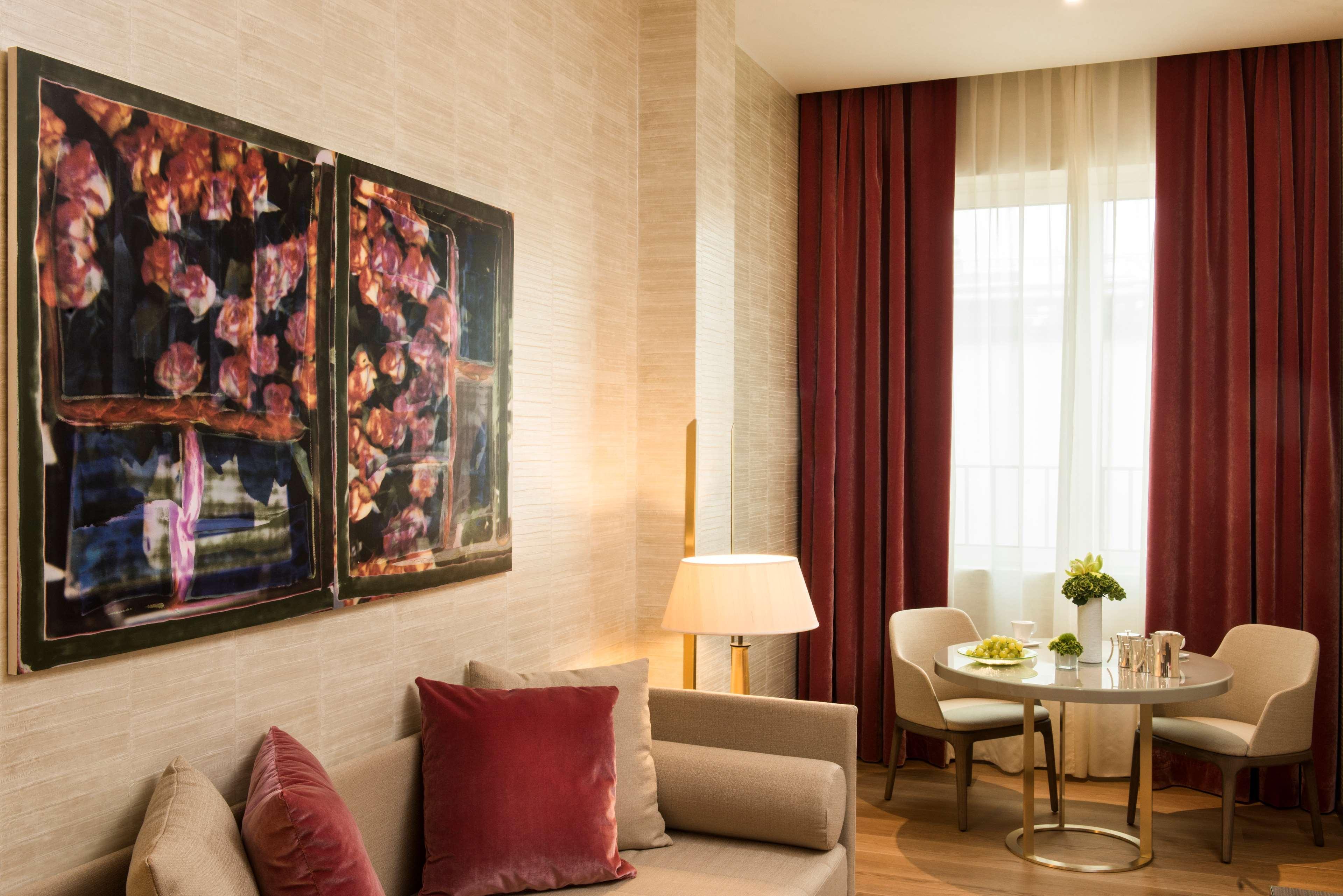 โรซา แกรนด์ มิลาโน - สตาร์โฮเทลส์ โกลเลซิโอเน Hotel มิลาน ภายนอก รูปภาพ